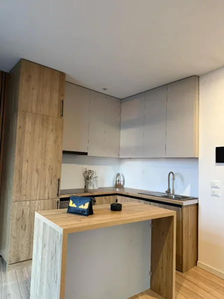 Tirane, shitet apartament 2+1 Kati 9, 124 m² 555.000 € (Liqeni Artificial)