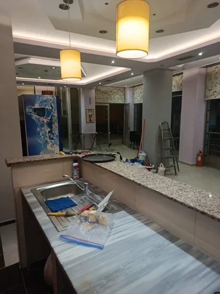 Tirane, jepet me qera lokal Kati 1, 120 m² 500 € (KODRA E PRIFTIT)
