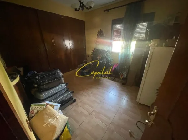 Tirane, jepet me qera apartament 2+1 Kati 2, 90 m² 400 € (KOMBINAT)