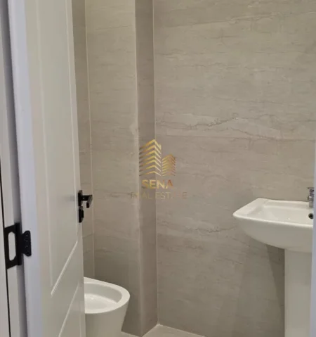 Tirane, shitet apartament 2+1+Ballkon Kati 6, 99 m² 150.000 € (Paskuqan)