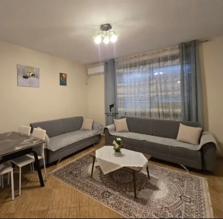 Tirane, jepet me qera apartament 2+1 Kati 5, 105 m² 800 € (RRUGA E KOSOVAREVE)