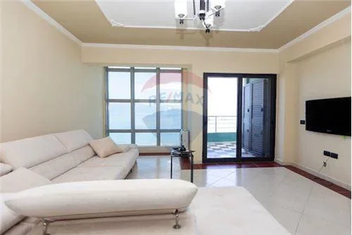 Vlore - Lungomare, shitet apartament 2+1+Ballkon Kati 7, 144 m² 316.800 € (Rruga Reshat Osmani, Vlore)