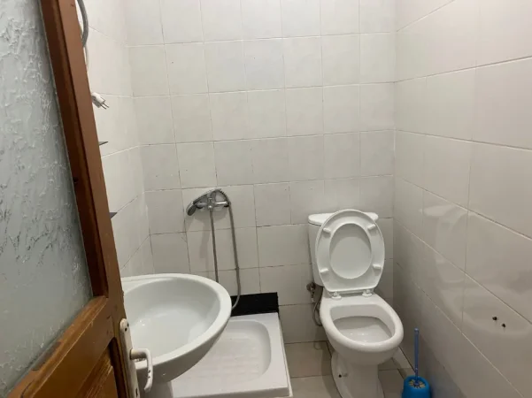 Tirane, jepet me qera apartament 1+1+Ballkon Kati 0, 68 m² 340 € (ne rrugen Besa Tirane)