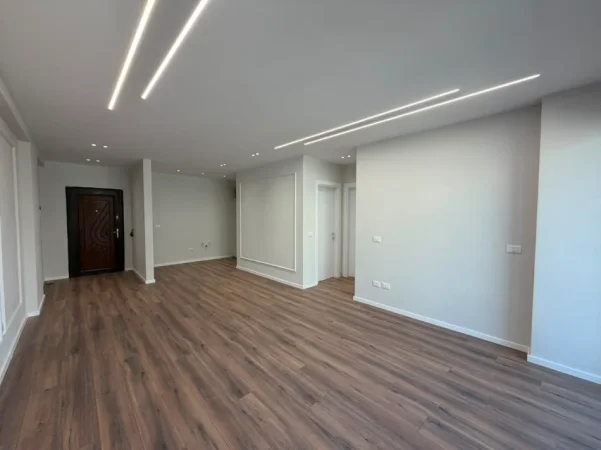 Tirane, shitet apartament 1+1+Aneks+Ballkon Kati 7, 83 m² 119.000 € (astir)