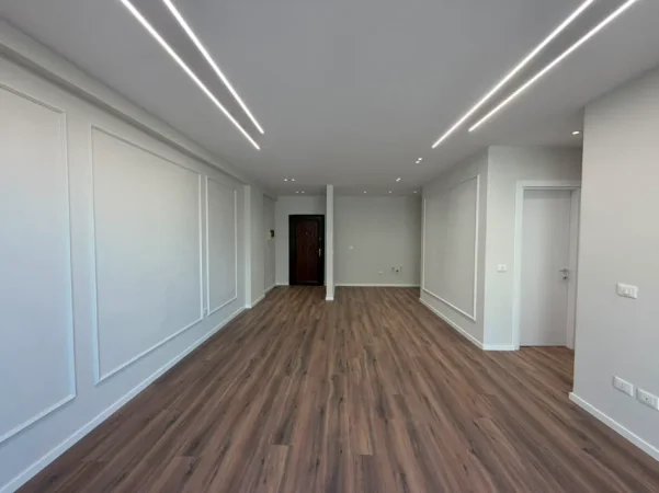 Tirane, shitet apartament 1+1+Aneks+Ballkon Kati 7, 83 m² 119.000 € (yzberisht , misto mame , pallatet cabej)