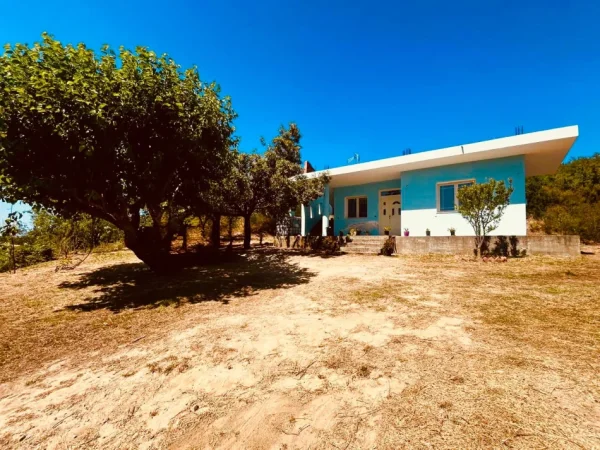 Durres, shitet shtepi 2+1 Kati 0, 100 m² (gjiri i Lalzit)