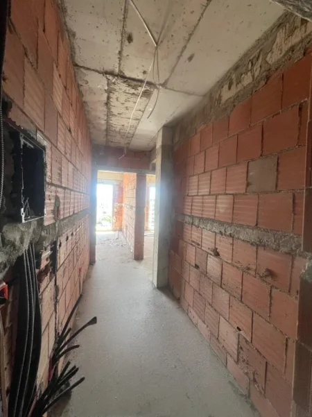 Tirane, shitet apartament 2+1+Aneks+Ballkon , 99 m² 153.170 € (Kompleksi Bengasi)
