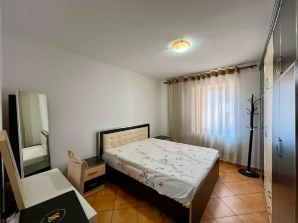 Tirane, jepet me qera apartament 1+1+Ballkon Kati 3, 54 m² 430 € (Tregu i Ri Elektrik)