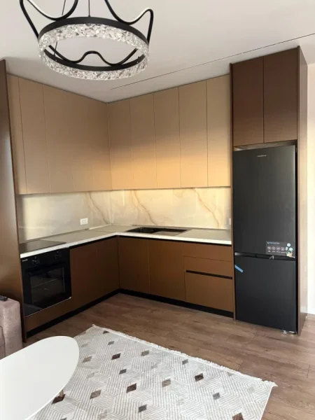 Tirane, jepet me qera apartament 1+1 Kati 3, 65 m² 400 € (Farkë)