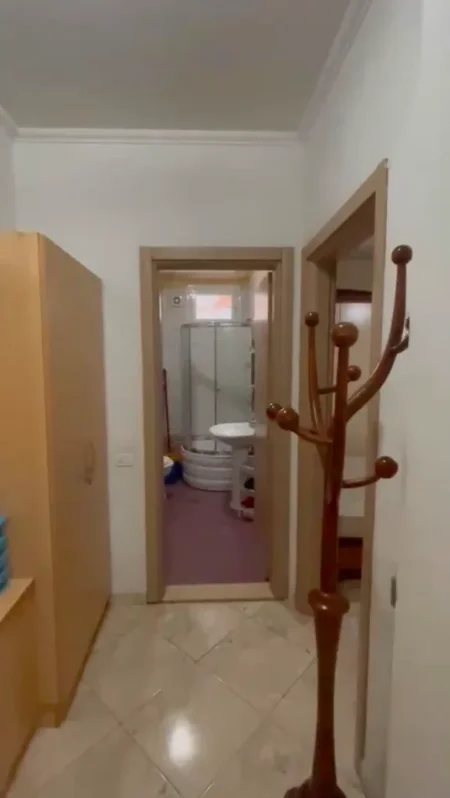Tirane, jepet me qera apartament 1+1 Kati 5, 70 m² 500 € (Rruga Dritan Hoxha)