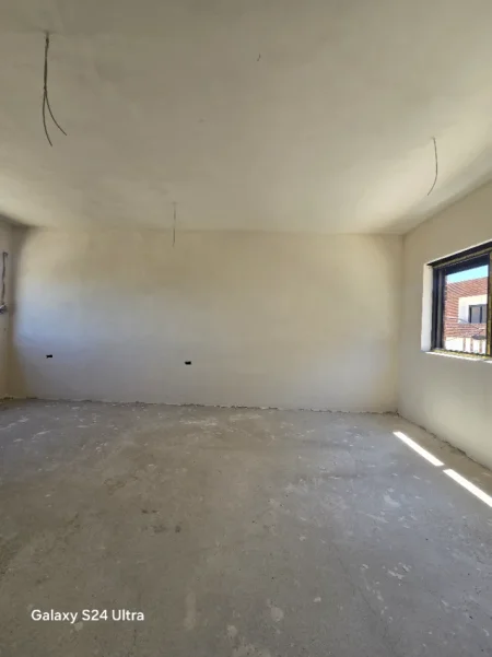 Tirane, shitet apartament duplex 3+1+Aneks+Ballkon , 233 m² 360.000 € (Kodra e Diellit 2)