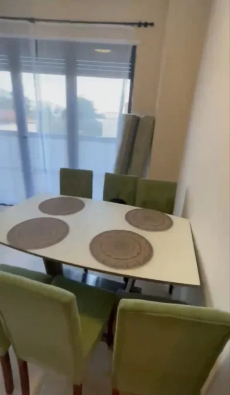 Tirane, jepet me qera apartament 1+1 Kati 6, 65 m² 550 € (Spitali Amerikan 2)