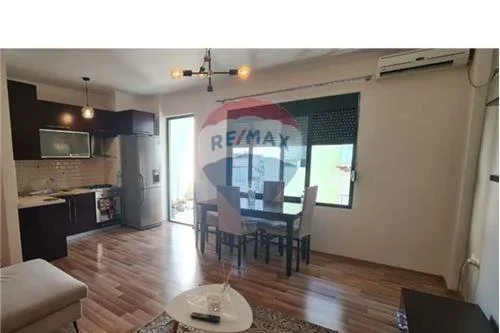 Tirane, jepet me qera apartament 2+1 Kati 4, 95 m² 480 € (Koder Dielli)