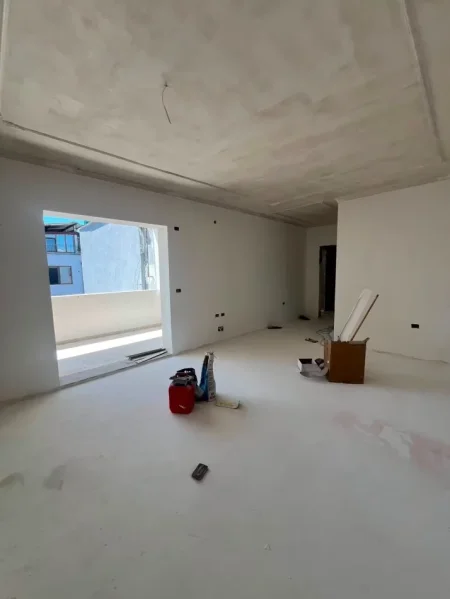 Tirane, shes apartament 1+1+Ballkon Kati 5, 70 m² 135.000 € (Vasil Shanto te Keshi)