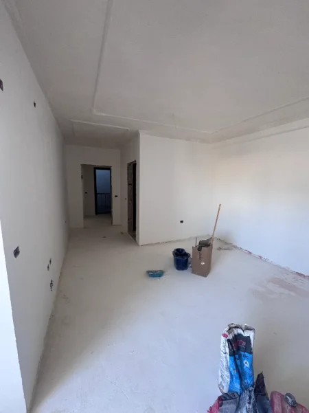 Tirane, shes apartament 1+1+Ballkon Kati 5, 70 m² 135.000 € (Vasil Shanto te Keshi)