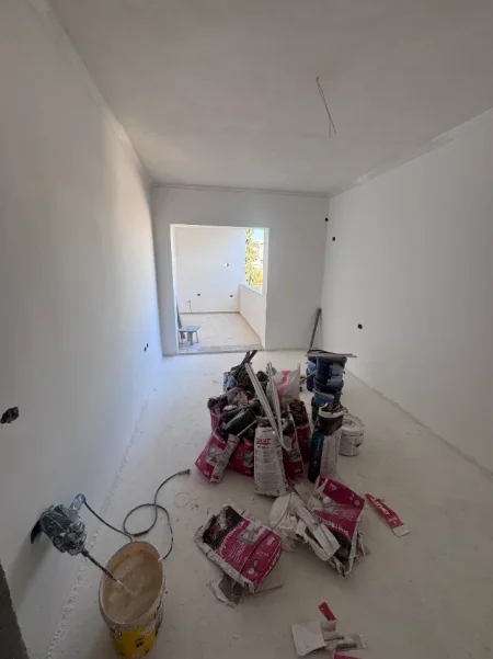 Tirane, shes apartament 1+1+Ballkon Kati 5, 70 m² 135.000 € (Vasil Shanto te Keshi)