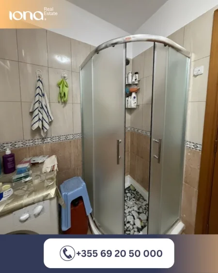 Shkembi Kavajes, shitet apartament 1+1 Kati 4, 73 m² 150.000 € (20 m nga deti)