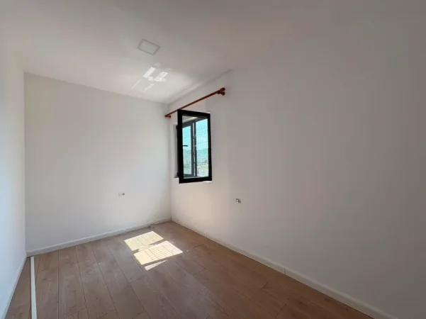 Tirane, jepet me qera apartament 2+1 Kati 8, 75 m² 400 € (Misto Mame)