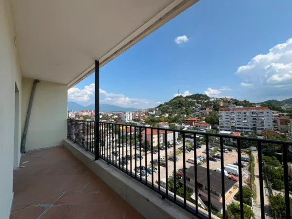 Tirane, jepet me qera apartament 2+1 Kati 8, 75 m² 400 € (Misto Mame)