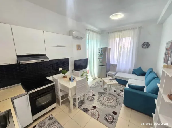 Tirane, shitet apartament 1+1 , 40 m² 160.000 € (Bulevardi Bajram Curri)