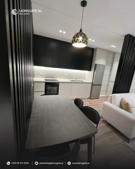 Tirane, jepet me qera apartament 2+1 , 84 m² 700 € 