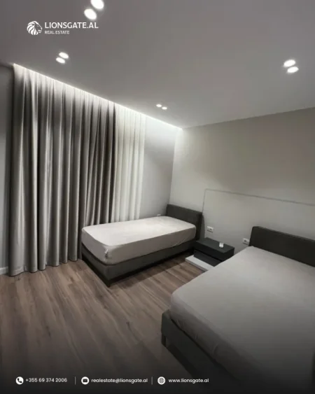 Tirane, jepet me qera apartament 2+1 , 84 m² 700 € 