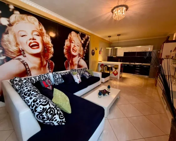 Tirane, jepet me qera apartament 1+1 Kati 4, 65 m² 550 € 