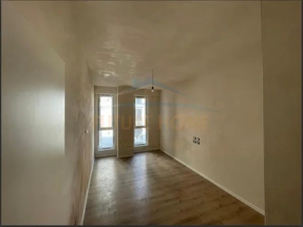 SHITET APARTAMENT 3+1 KOMUNA E PARISIT