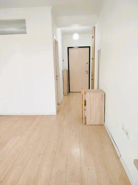 Tirane, shitet apartament 1+1+Aneks+Ballkon Kati 4, 52 m² 79.500 € (Rruga Llazi Miho)