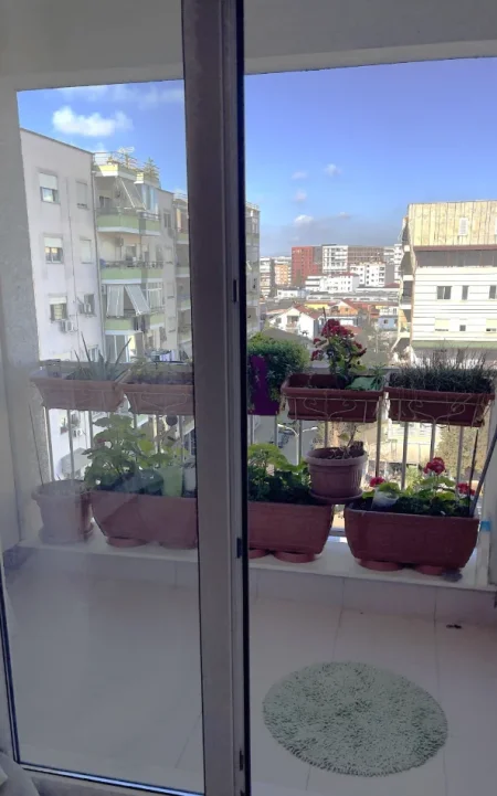 Tirane, jepet me qera apartament 2+1+Ballkon Kati 6, 106 m² 220.000 € (don Bosko)