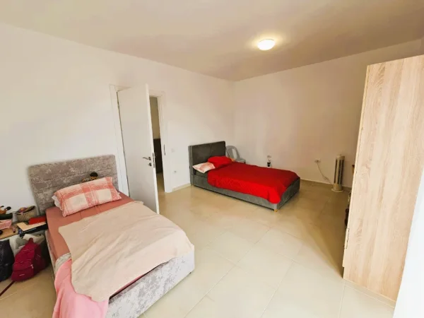 Tirane, shitet apartament 2+1+Aneks+Ballkon Kati 6, 160 m² 235.000 € (Rruga Llazi Miho)