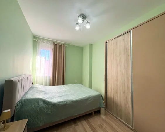 Tirane, jepet me qera apartament 1+1 Kati 3, 70 m² 700 € (Rruga Luigj Gurakuqi)