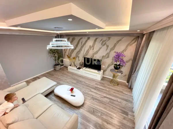 Tirane, jepet me qera apartament 1+1+Ballkon Kati 1, 80 m² 900 € (teg)