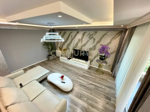 Tirane, jepet me qera apartament 1+1+Ballkon Kati 1, 80 m² 900 € (teg)