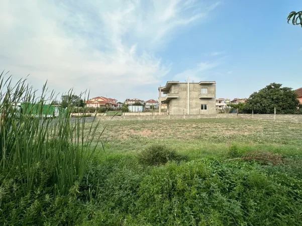 Durres, shes toke , 2.885 m² 350.000 € (Shënvlash)