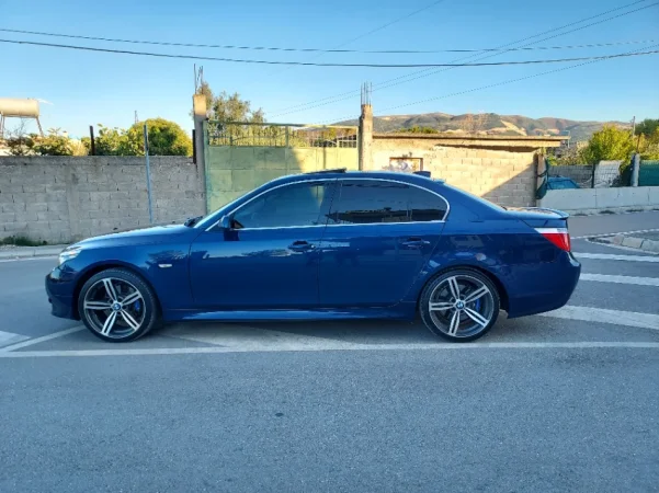 Vlore, shes makine BMW 528I 2009 Benzine/Gas Automat Benzin+Gaz, blu automatik Klima 206.000 km 10.000 €