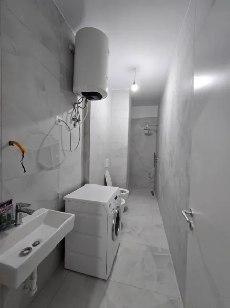 Tirane, shitet apartament 1+1+Ballkon Kati 2, 64 m² 105.000 € (Dalip Topi)