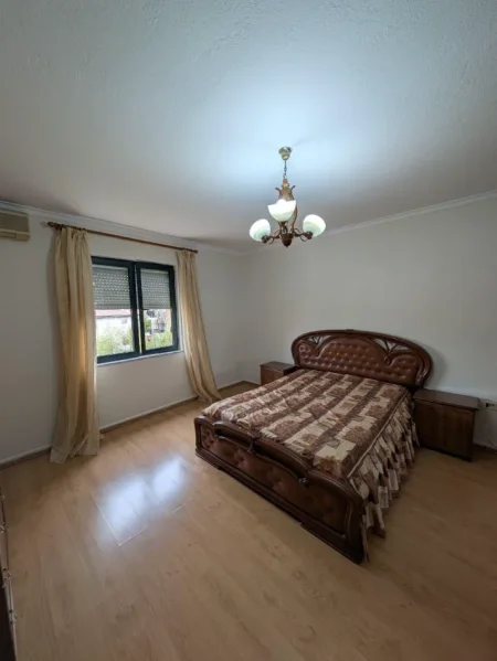 Tirane, jepet me qera apartament+verande | Penthouse 2+1+Aneks+Ballkon Kati 5, 57.000 €