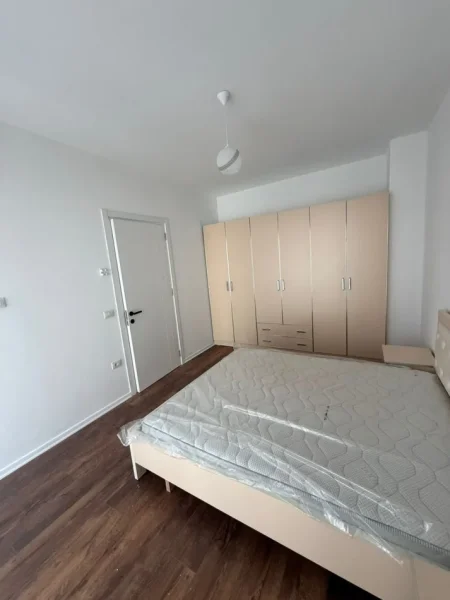 Tirane, jepet me qera apartament 1+1 Kati 2, 65 m² 550 € (Don Bosko)