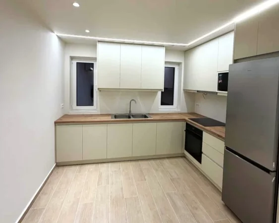 Sarande, shitet apartament 1+1 Kati 2, 58 m² 1.173.540 € (Rruga Flamurit)
