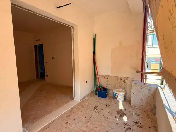 Tirane, shitet apartament 5+1 Kati 3, 127 m² 220.000 € (Rruga Hasan Vogli)