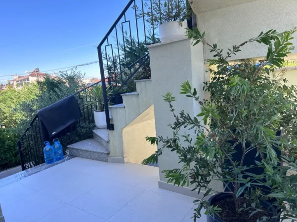 Tirane, shitet nga Pronari, pa-komision Vile Vile 2 Katshe Kati 2, 314 m² 65.000.000 ALL (Rr Shefqet Kuka)