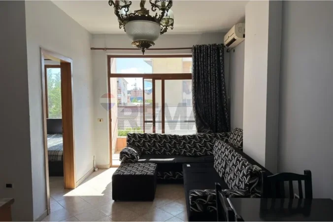 Tirane, shitet apartament 1+1+Ballkon , 50 m² 92.000 € (Misto Mame)