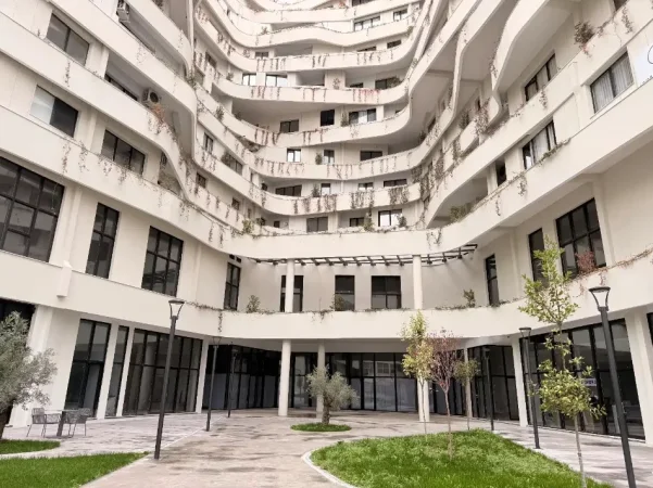 Tirane, shitet apartament 2+1+Ballkon , 118 m² 330.000 € (21-Dhjetori)