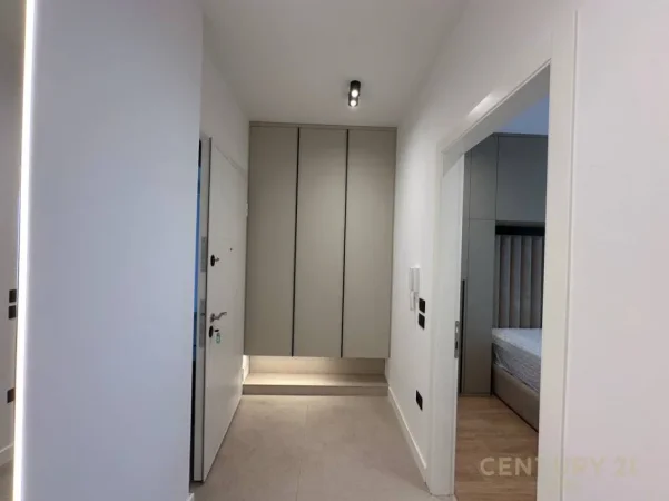Tirane, shitet apartament 1+1 Kati 8, 72 m² (porcelan tek kompleksi erli)