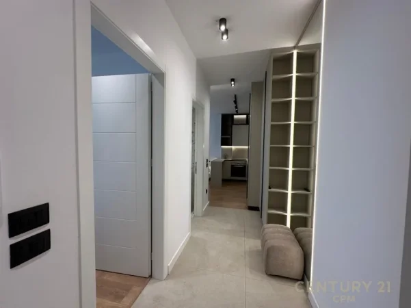 Tirane, shitet apartament 1+1 Kati 8, 72 m² (porcelan tek kompleksi erli)
