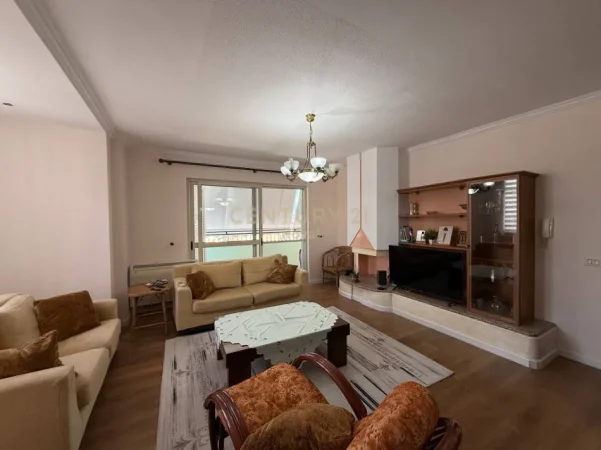 Tirane, jepet me qera apartament 2+1 Kati 8, 120 m² 850 € (rruga e elbasanit)