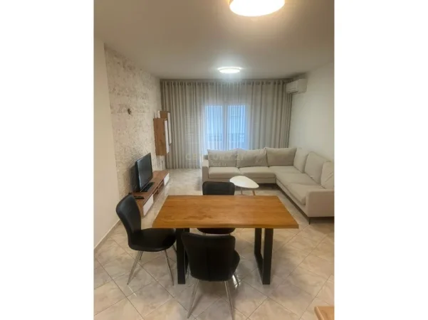 Tirane, shitet apartament 2+1+Ballkon Kati 7, 137 m² 260.000 € (don bosko)