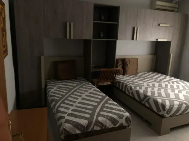 Tirane, jepet me qera apartament 2+1 Kati 5, 580 € (21 Dhjetori)