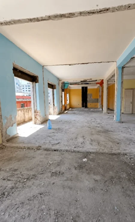 Durres, shitet apartament Kati 3, 301 m² 